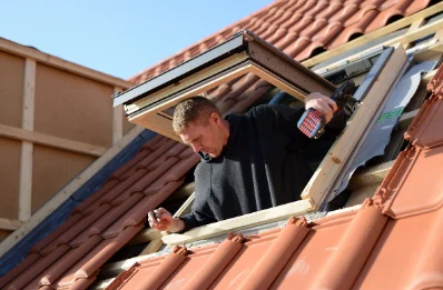 Pose de fenêtres de toit Velux à Lalanne-Trie